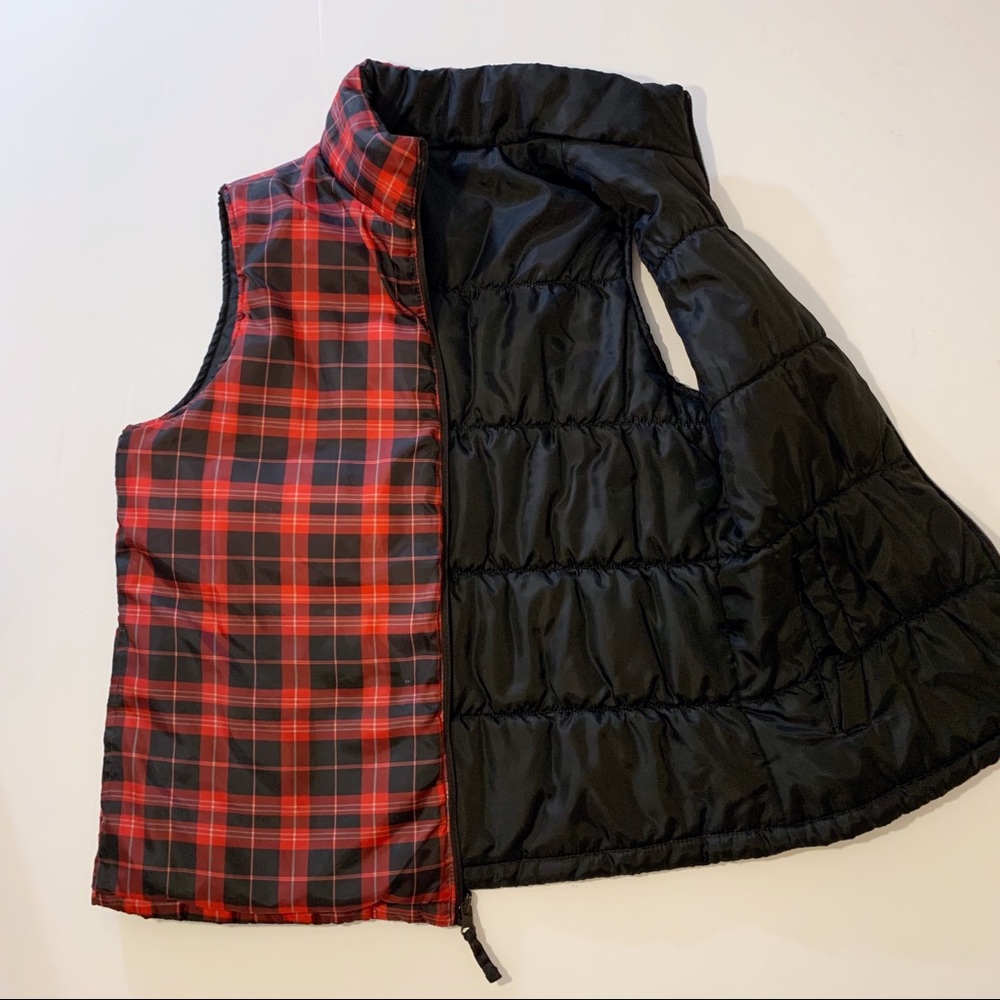 Merona Reversible Plaid Black Puffer Vest